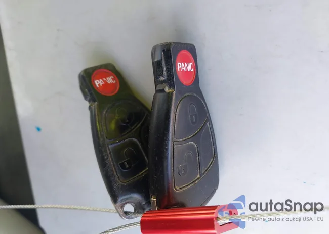 WDBRF64J23F305396: 41614807