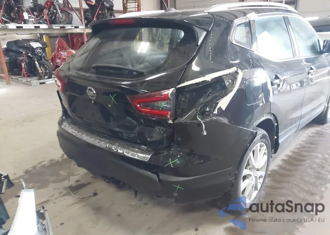 JN1BJ1BV5NW582432: 41615189