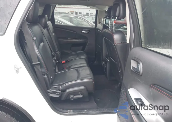 3C4PDDEG9KT687498: 41616043