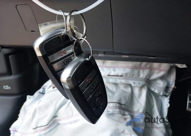 1FMCU9NAXPUB00371: 41616985