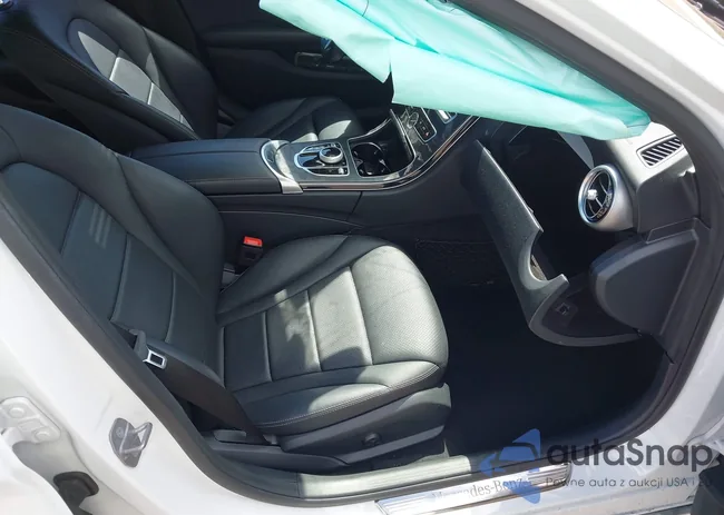 W1KWF8DB4MR648063: 41617613