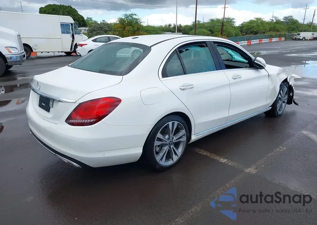 W1KWF8DB4MR648063: 41617613