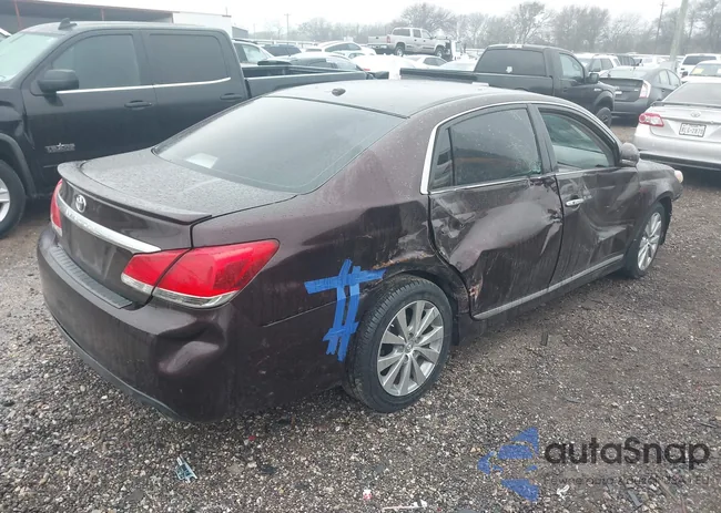 4T1BK3DB4CU440828: 41617903