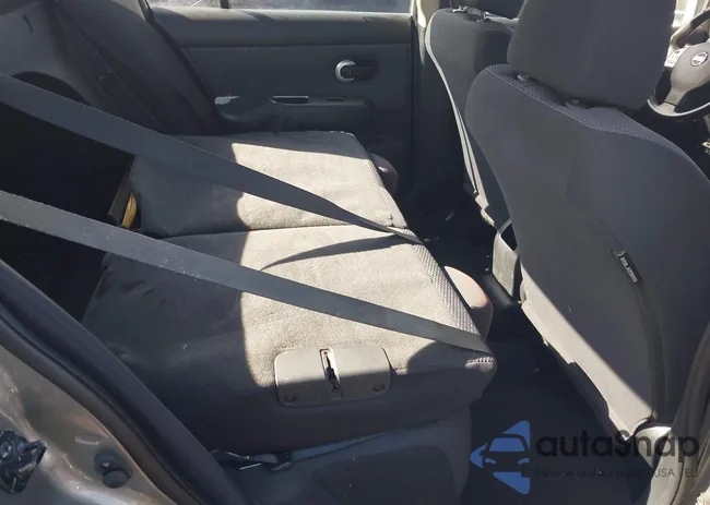 3N1BC11E39L439454: 41618267