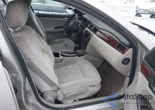 2G1WB58K781315846: 41620895