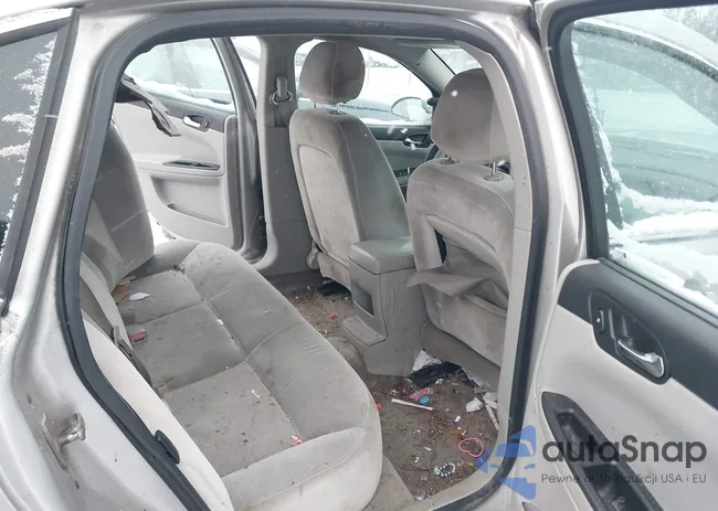 2G1WB58K781315846: 41620895