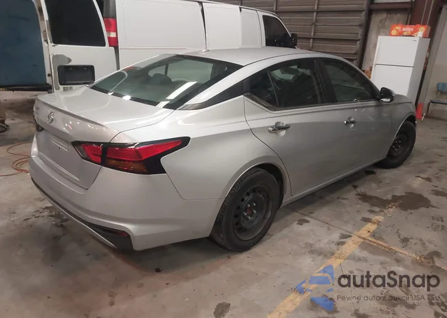 1N4BL4BV2LN314116: 41621068