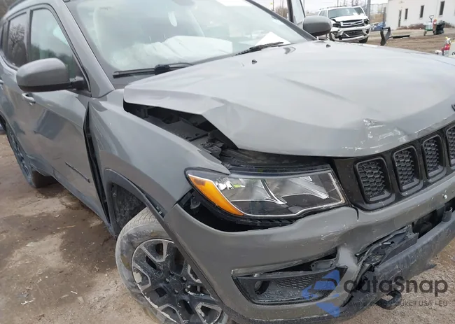 3C4NJDAB3KT723860: 41620272