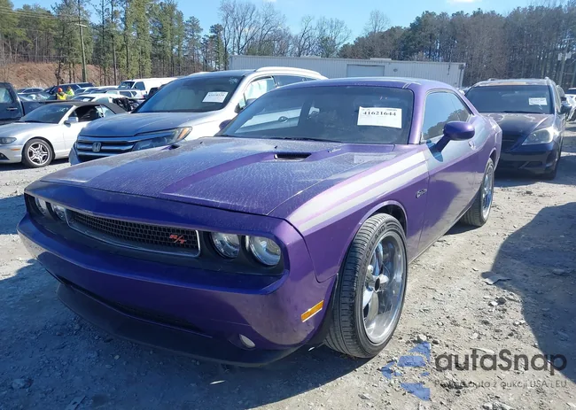 2C3CDYBT1DH675028: 41621644