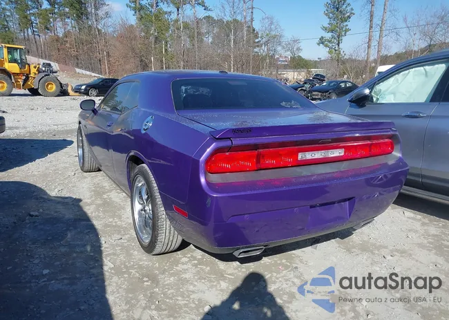 2C3CDYBT1DH675028: 41621644