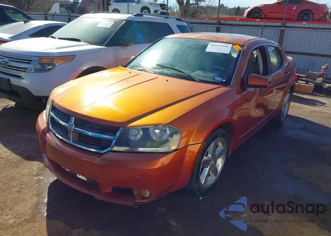 1B3LC76M48N649002: 41621542