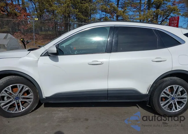 1FMCU9H6XMUA35833: 41624036