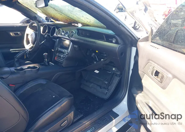 1FA6P8JZ8G5522928: 41624546