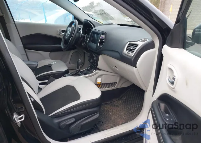 3C4NJDBB3LT197052: 41625688