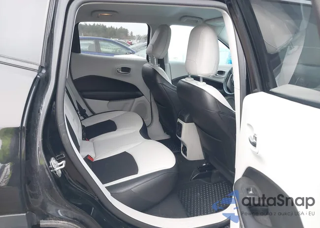 3C4NJDBB3LT197052: 41625688