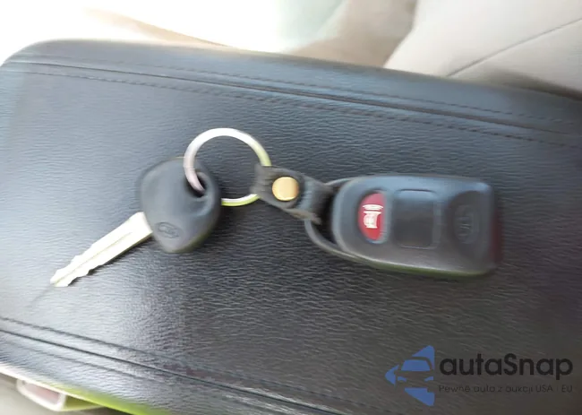 KNAFU4A25C5548988: 41628066