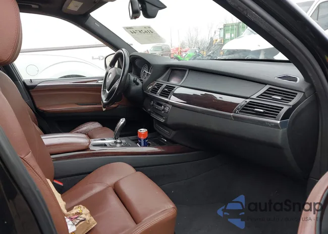 5UXZV4C56BL401818: 41628744