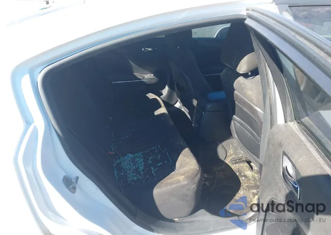 2C3CDXBG4DH696579: 41628995