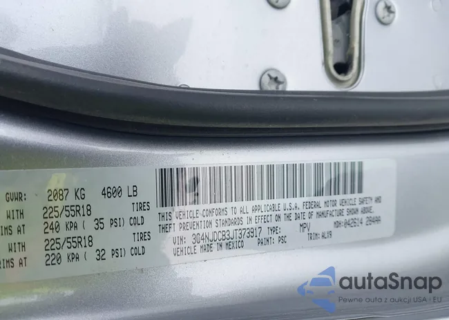 3C4NJDCB3JT373917: 41628459