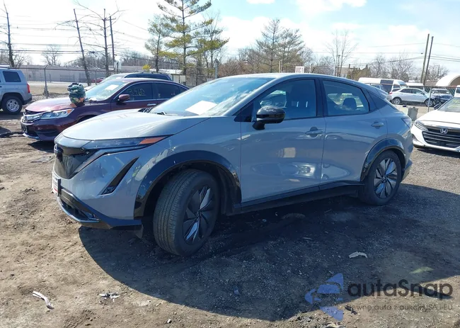 JN1DF0BB9RM731131: 41629639