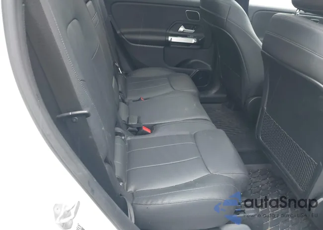 W1N4M4HB2MW104634: 41629318