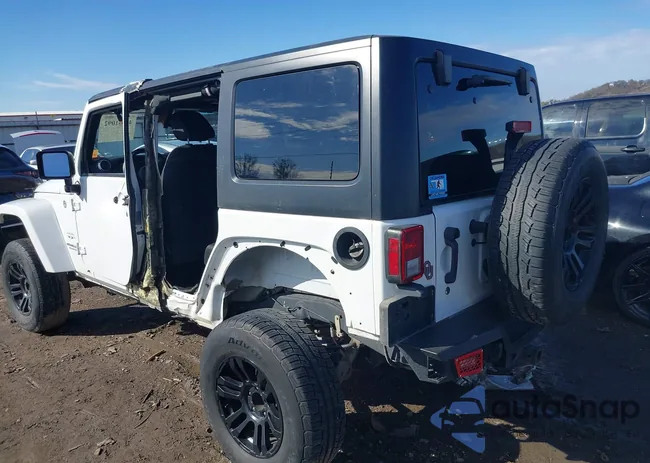 1C4BJWEG2HL552382: 41631092