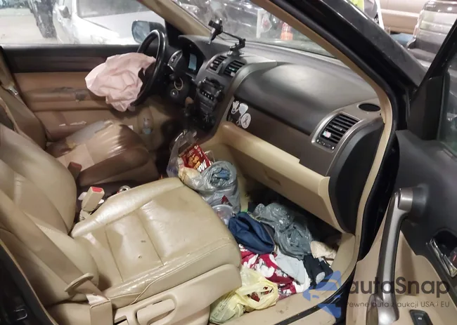 5J6RE38748L004987: 41630284