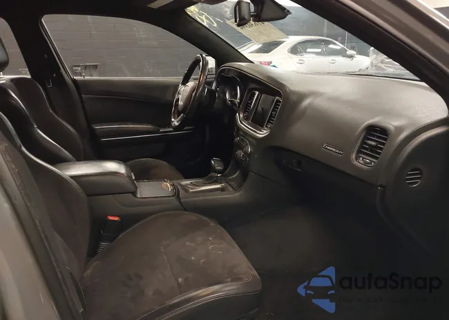 2C3CDXHG1JH220888: 41630394