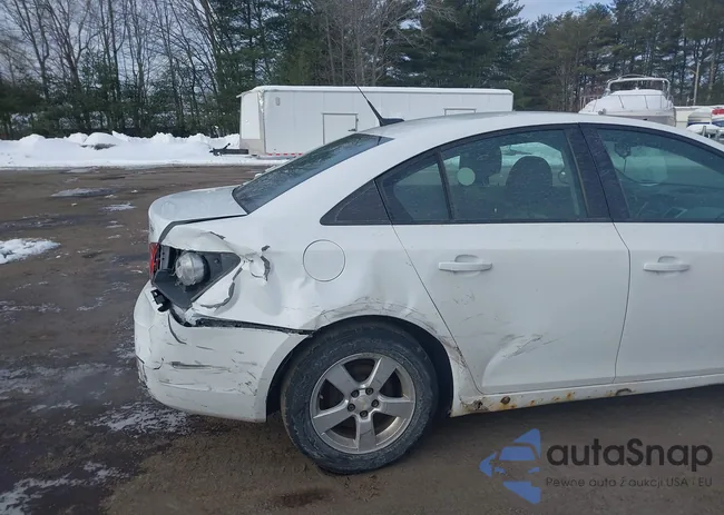 1G1PA5SG5D7310279: 41631849