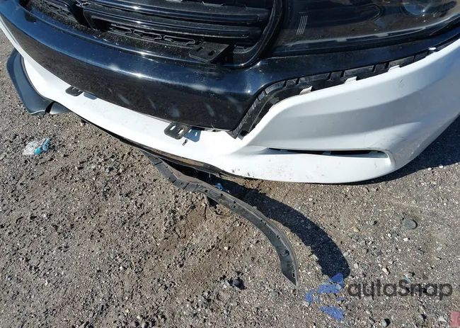 2C3CDXCT2JH181006: 41632979