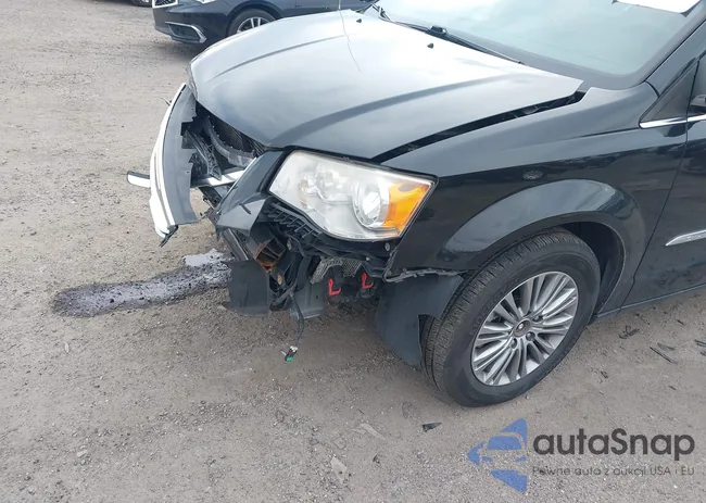 2C4RC1CG0ER409657: 41633486