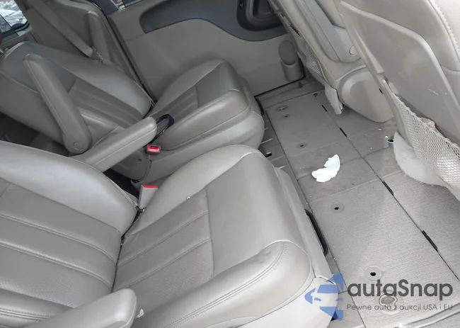 2C4RC1CG0ER409657: 41633486