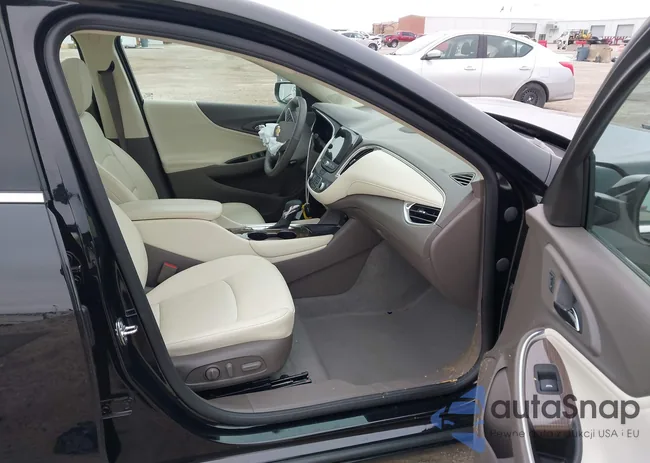 1G1ZE5ST8RF251381: 41635164