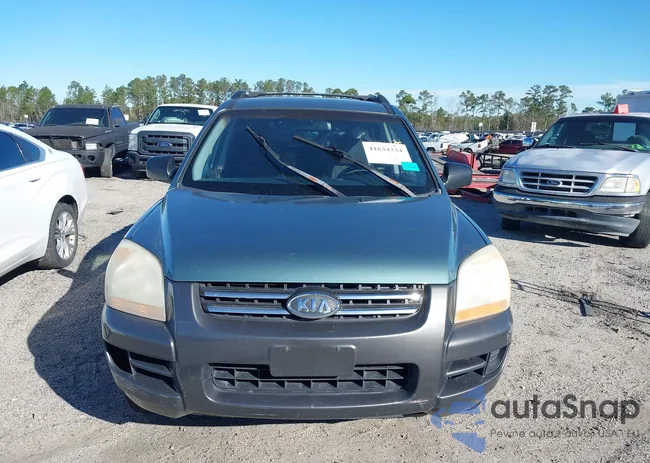 KNDJF724257110588: 41634334