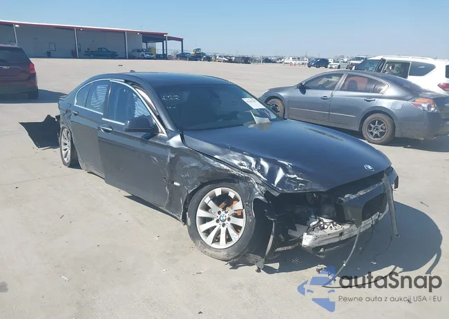 WBAKB8C52BCY66290: 41635207