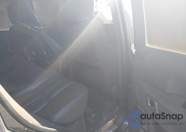 SALMF1D4XBA359493: 41636546