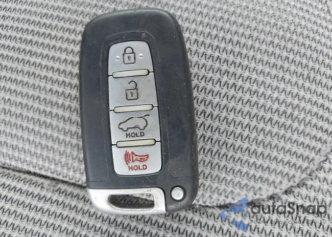 KMHTC6AD8CU051571: 41637923