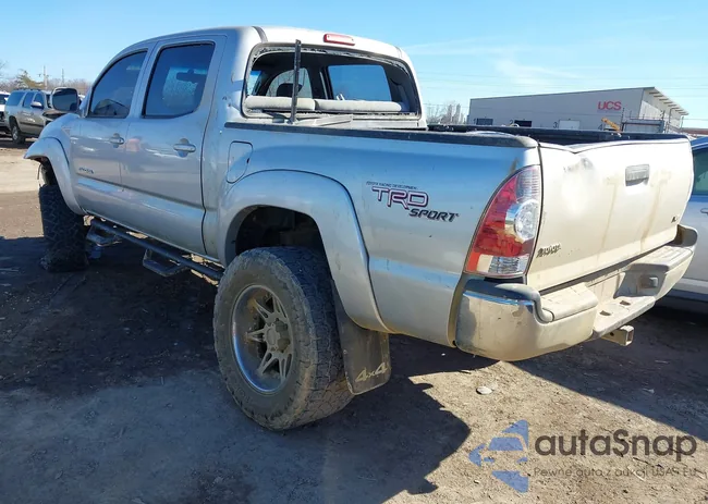 3TMLU42N87M013104: 41637386