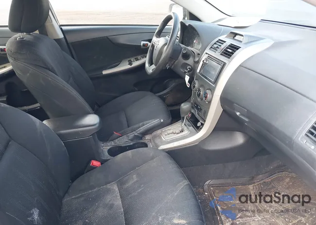 2T1BU4EE1CC878457: 41638647