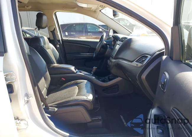 3C4PDCGG0HT676938: 41638351