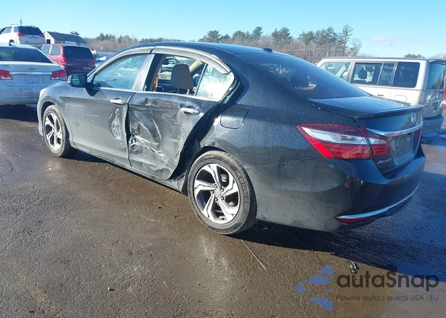 1HGCR2F89HA049958: 41639875