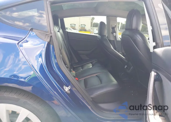 5YJ3E1EA5MF031872: 41639277