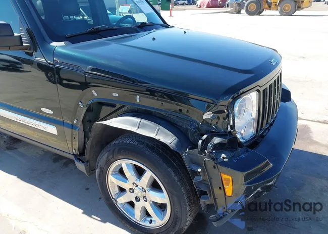 1C4PJMAK7CW192375: 41639506