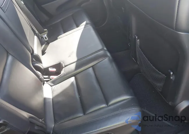 1C4RJFBG3JC288498: 41639558