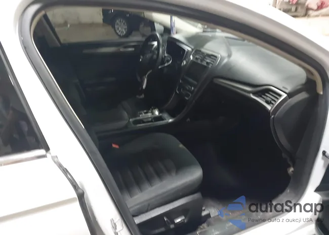 3FA6P0HD3HR194067: 41640745