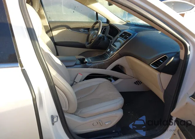 2LMPJ8KR5JBL48639: 41640923