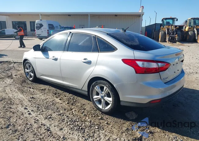 1FADP3F20EL402815: 41642096