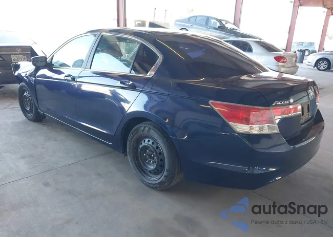 1HGCP2F32BA037670: 41642818