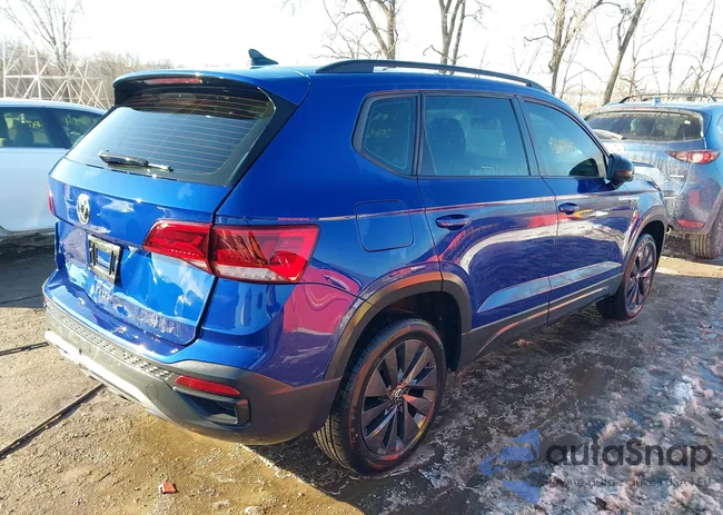 3VVDX7B21NM009199: 41643977