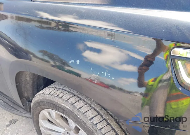 1GNSCBKC5HR137694: 41644605